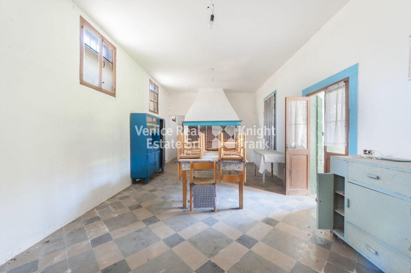 Portion of Period Villa in Mirano, Venice Countryside