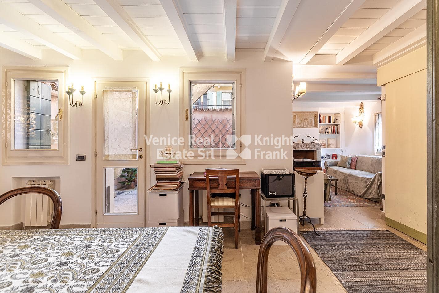 Dorsoduro- two-storey flat, Venice
