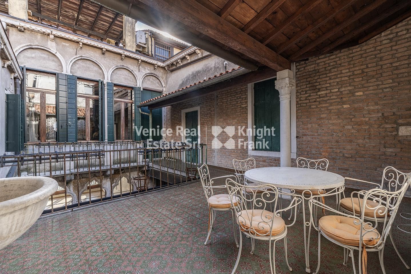 Prestigious, Historic Property with Frescoes, San Marco Venice