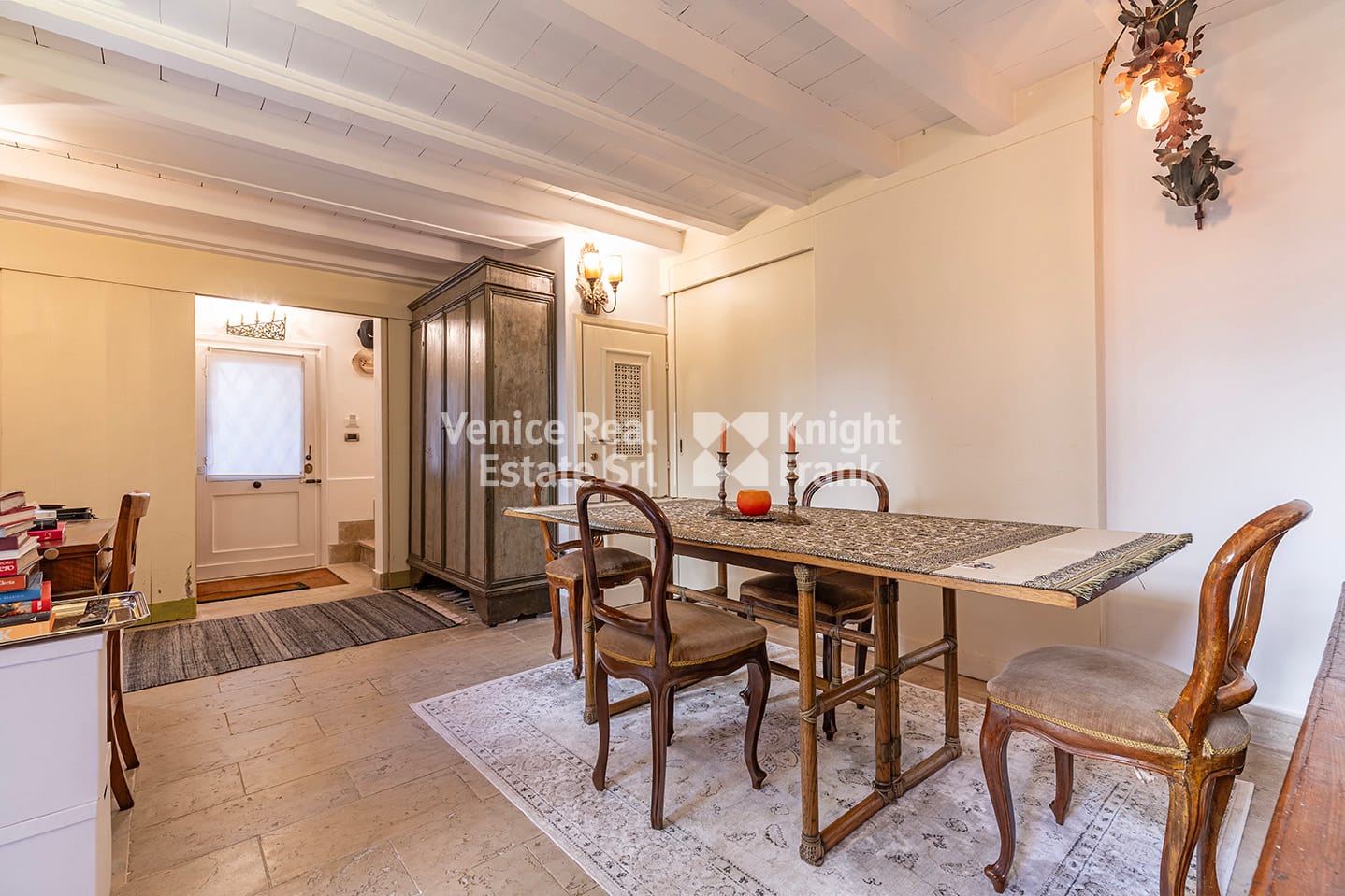Dorsoduro- two-storey flat, Venice