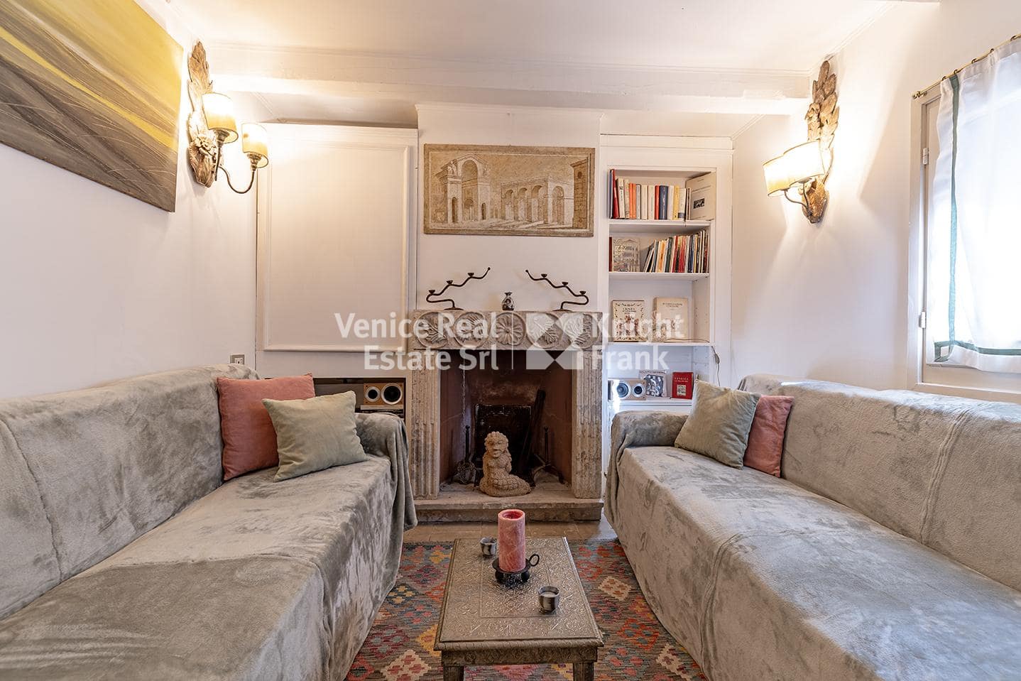 Dorsoduro- two-storey flat, Venice