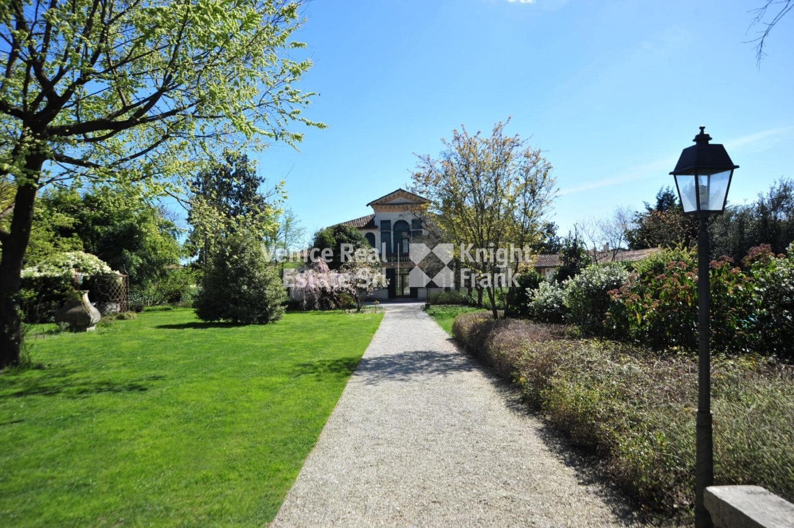 Historic Villa with Swimming Pool