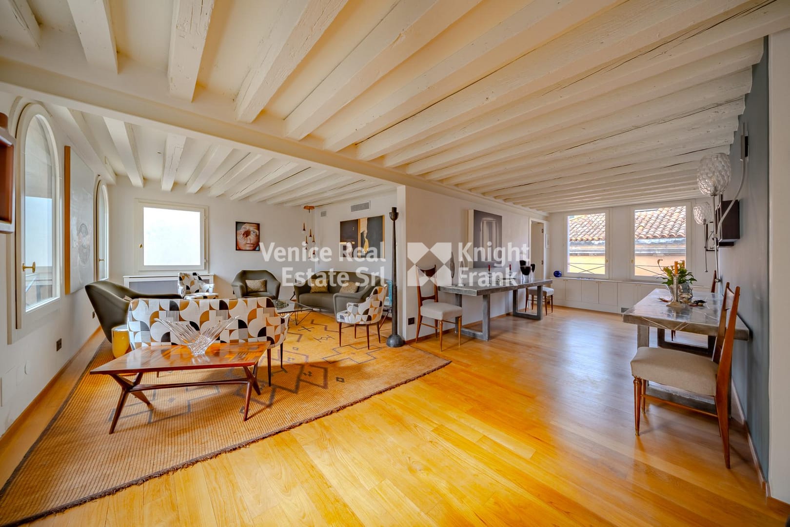 San Marco Property with a Stunning Rooftop Views, Venice