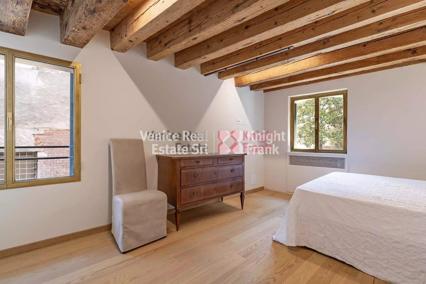 Completely renovated mezzanine