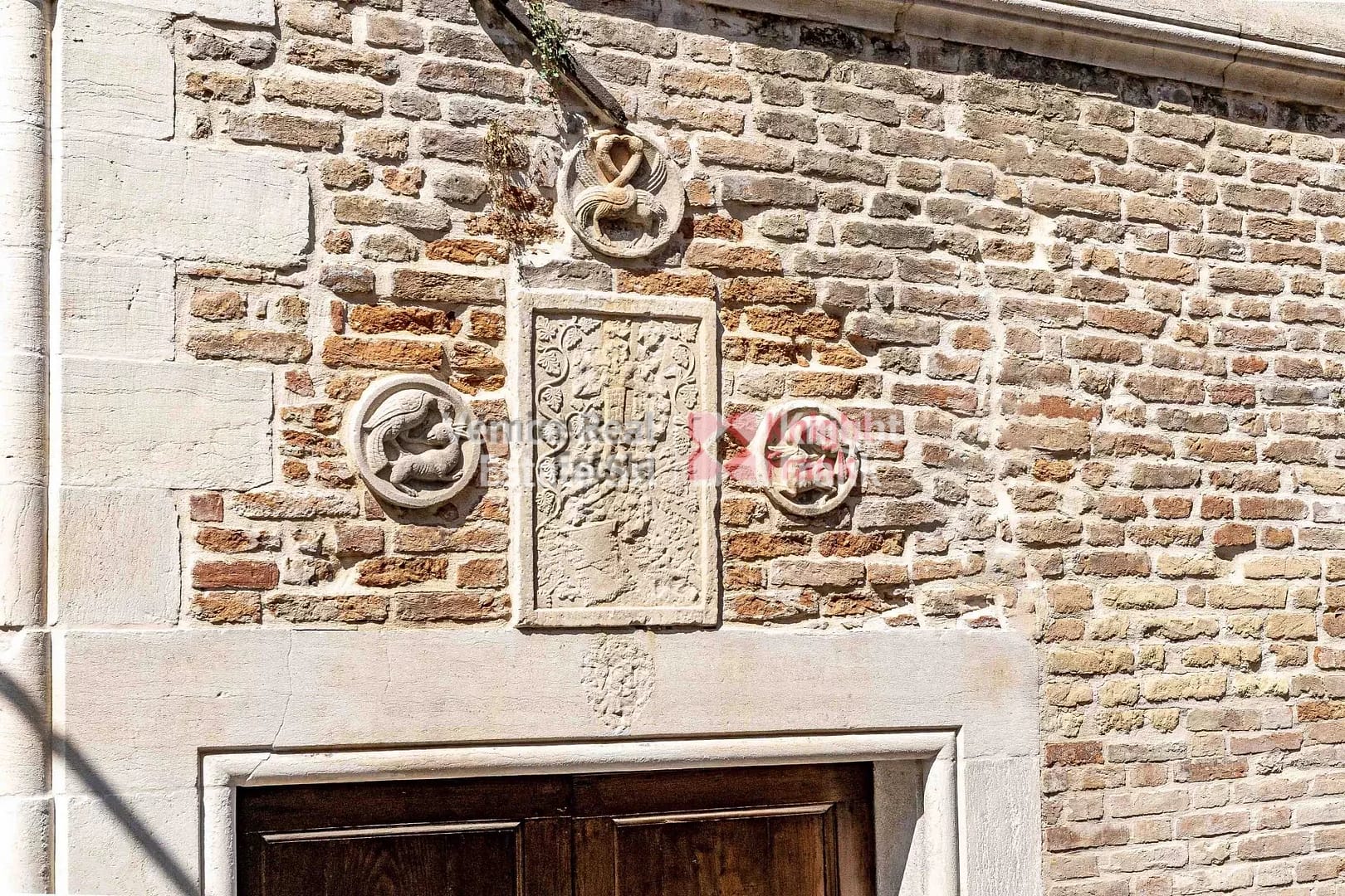 Mezzanino compleatamente ristrutturato