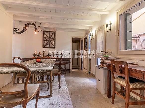 Dorsoduro- two-storey flat, Venice