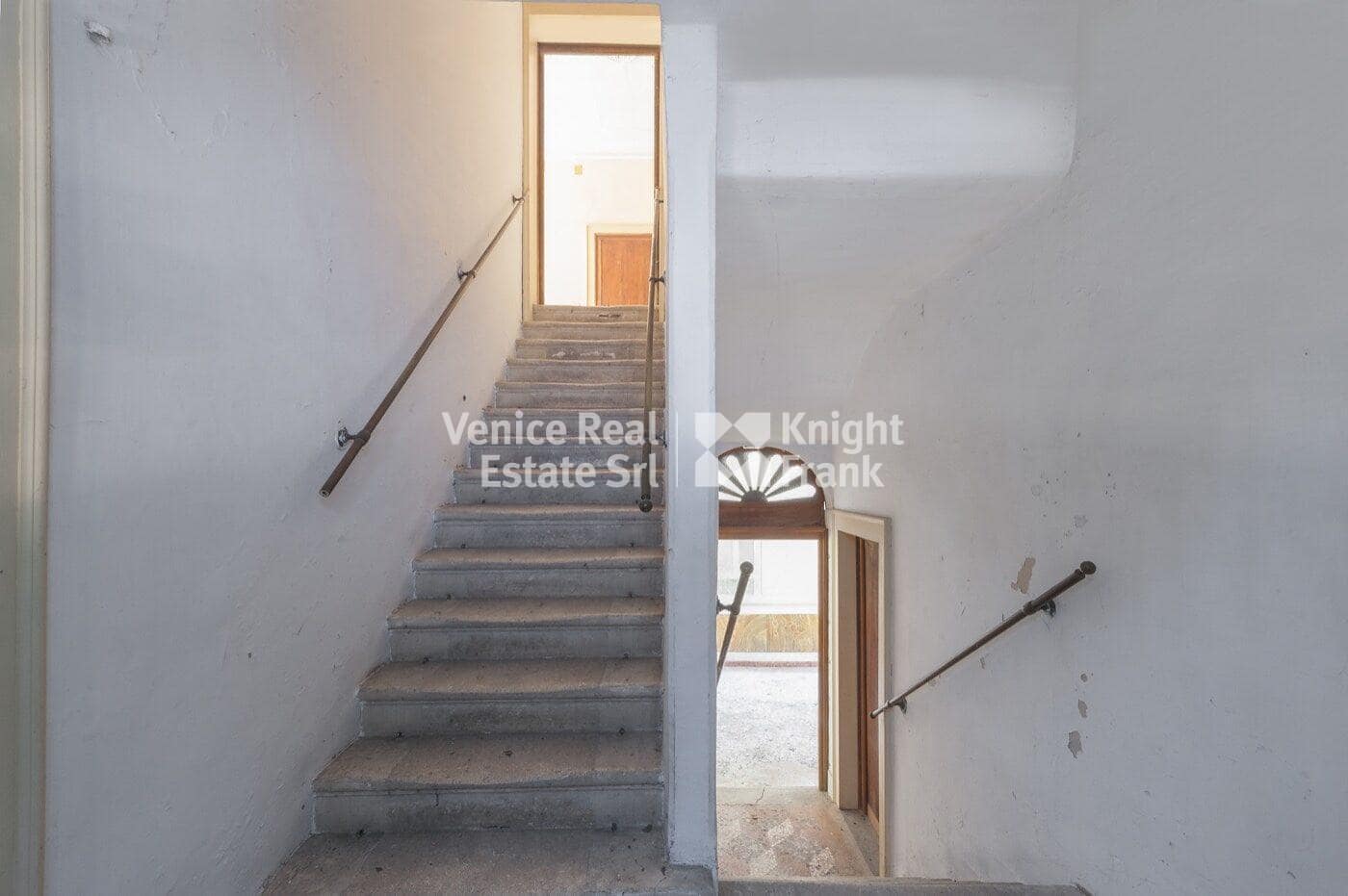 Porzione di Villa d’Epoca a Mirano, Venezia Venice Real Estate